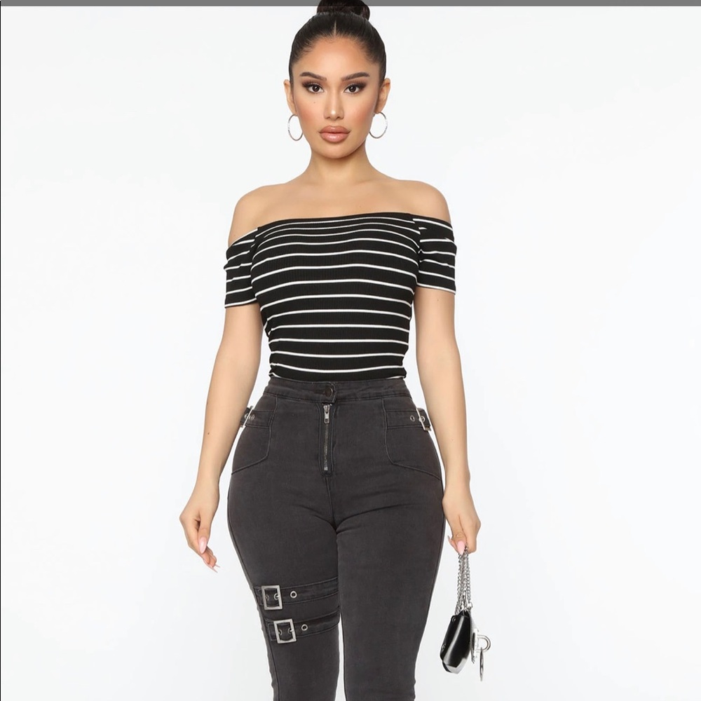 Fashion Nova | Crop Top | Small